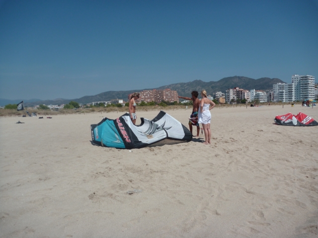 Practica el kitesurf