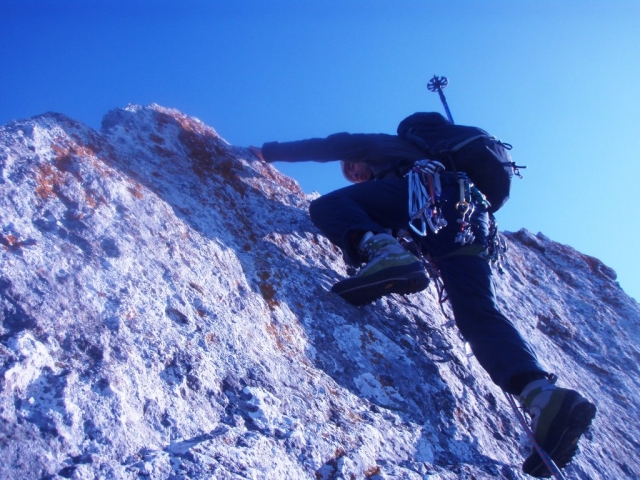 climbing in the txindoki 