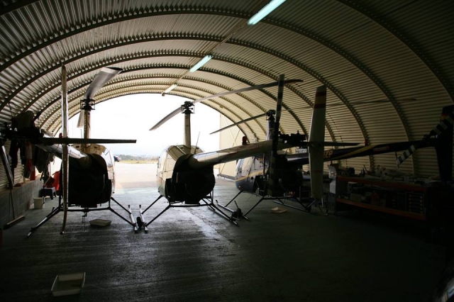En el hangar