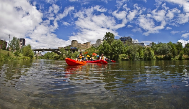  Canoe 
