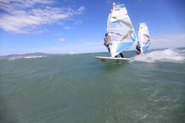 Dos Windsurfistas