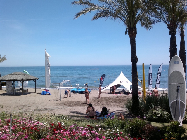 Base nautica en la playa de Estepona