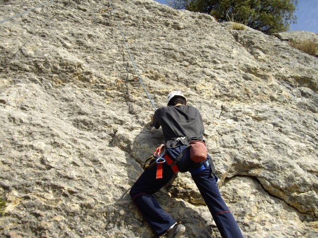  Climbing 