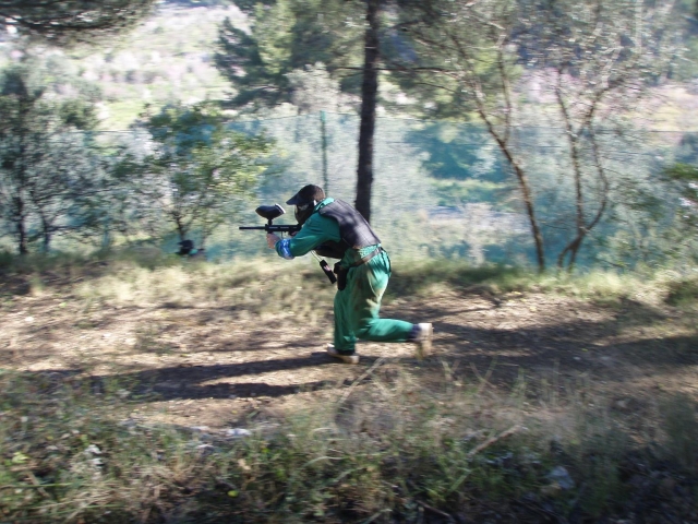 El paintball se juega corriendo