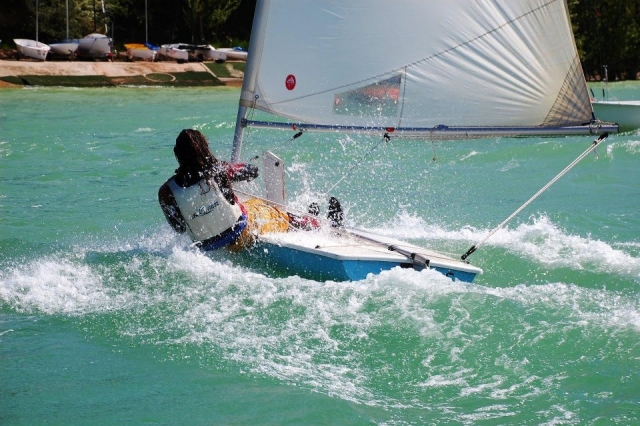 Vela en el embalse Alloz