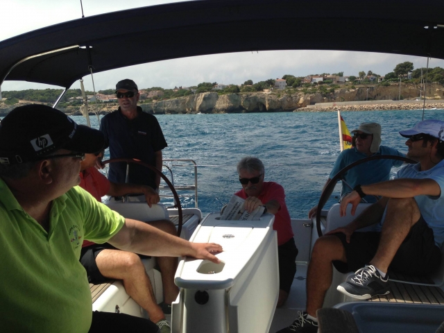 ALUMNOS DE CAPITÁN FONDEADOS TRAS LA TRAVESÍA A SOLLER