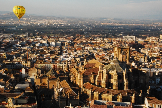 Flying in a balloon in Granada 