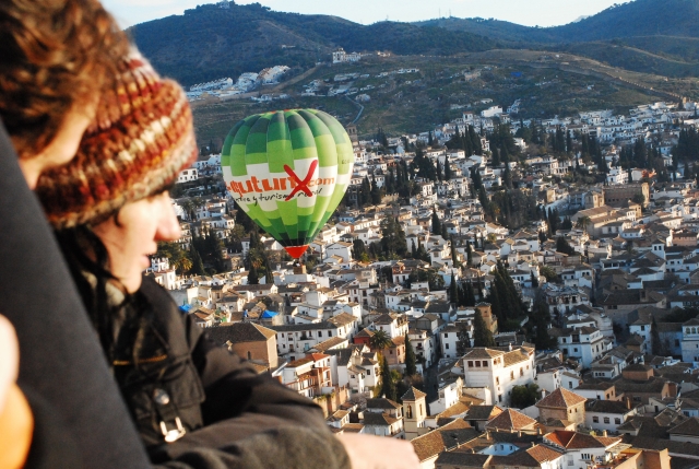  Fly-in-a-balloon-views 
