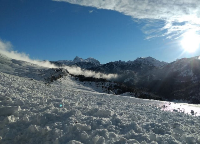 Nieve acumulada en las cumbres