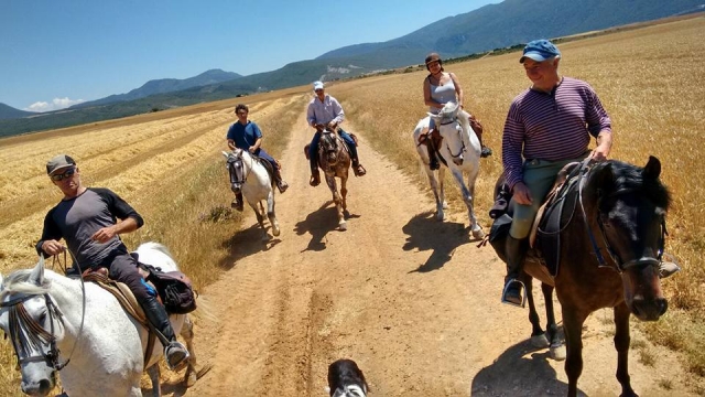 Cabalgamarra por el campo