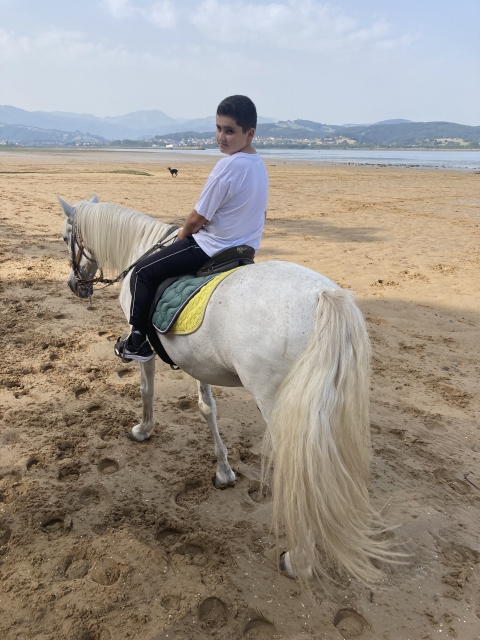 Opinión de Leonor sobre Paseo a caballo por bosque y playa Regatón 90 min