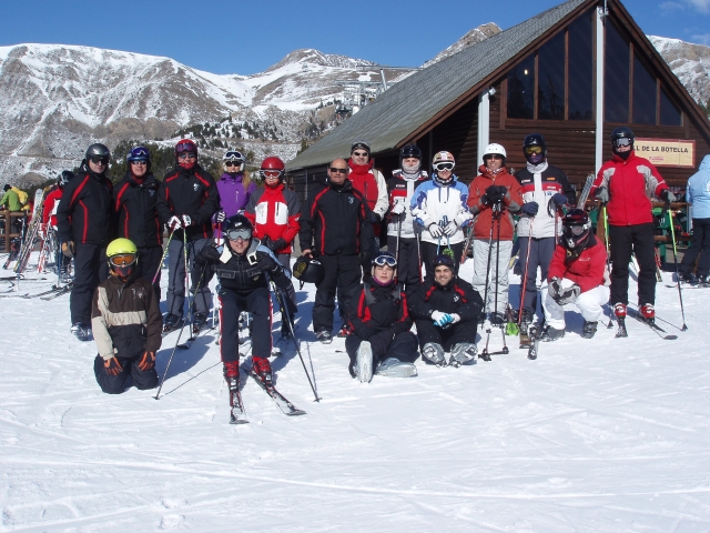  Ski group in Formigal 