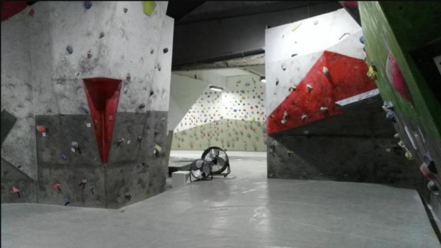  不同类型的抱石 