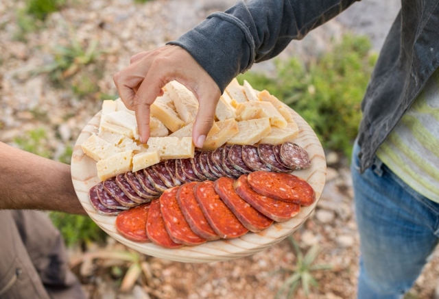 Aperitivo con embutidos de Menorca