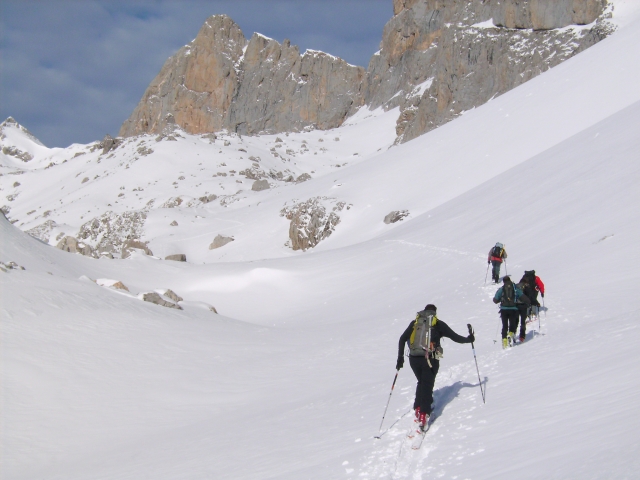 Realizando la ruta en la nieve
