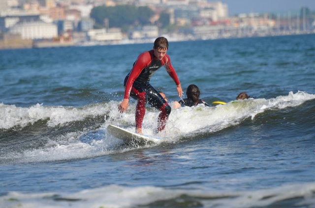 Surfeando en nuestras playas