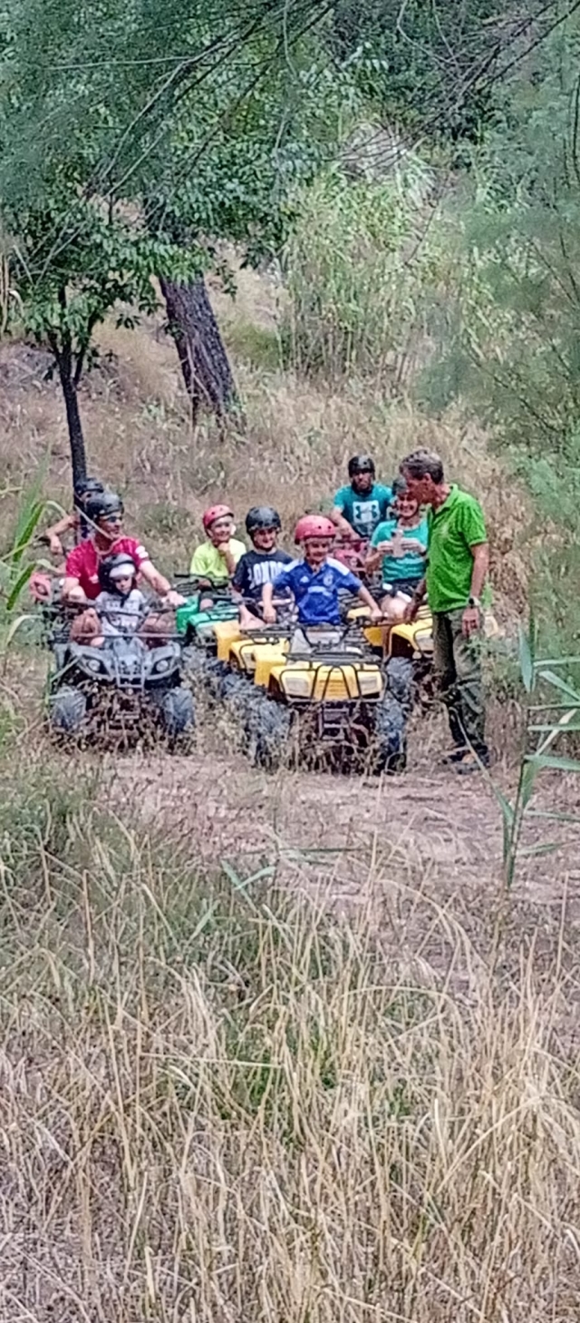 Opinión de Julio sobre Ruta en quad eléctrico y tiro con arco Cofrentes