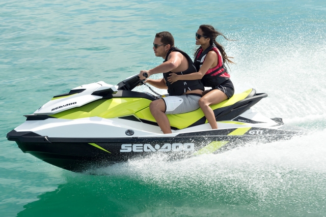 Sea Doo 摩托车 