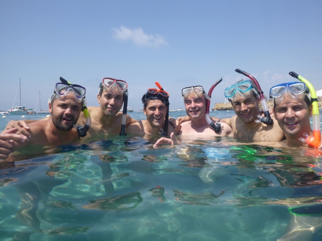 e-19631609-snorkel-desde-el-barco14655476632836.jpg