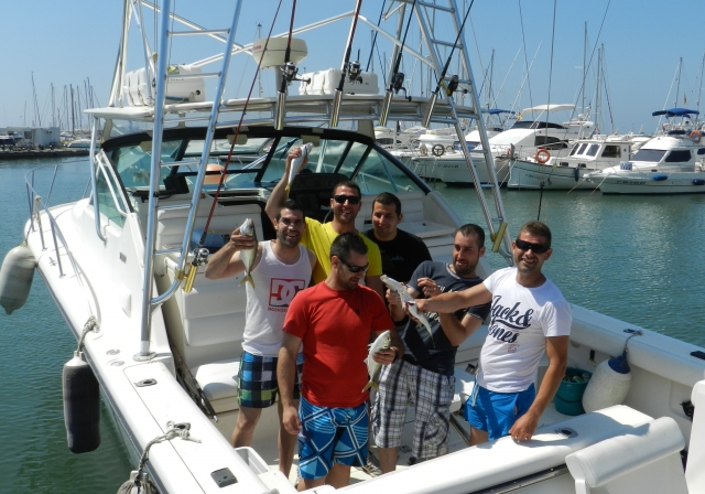 Clientes en uno de los barcos