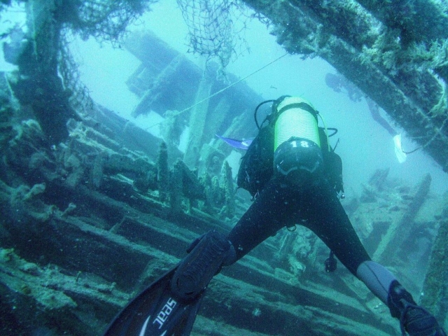 Entre ruinas del fondo marino