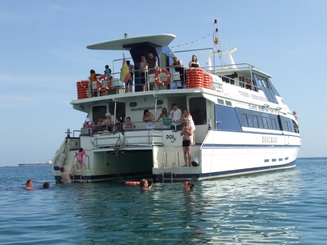  Summer holidays on a boat 