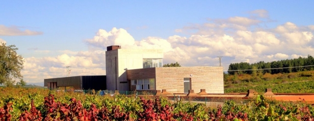 edificio de la bodega losada vinos de finca