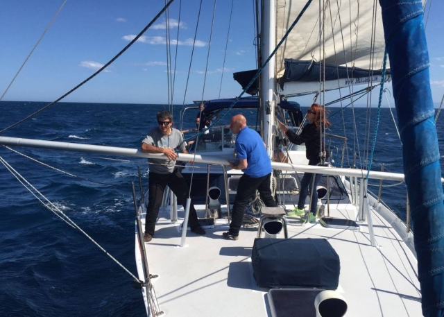  Manovre in barca a vela a Valencia 