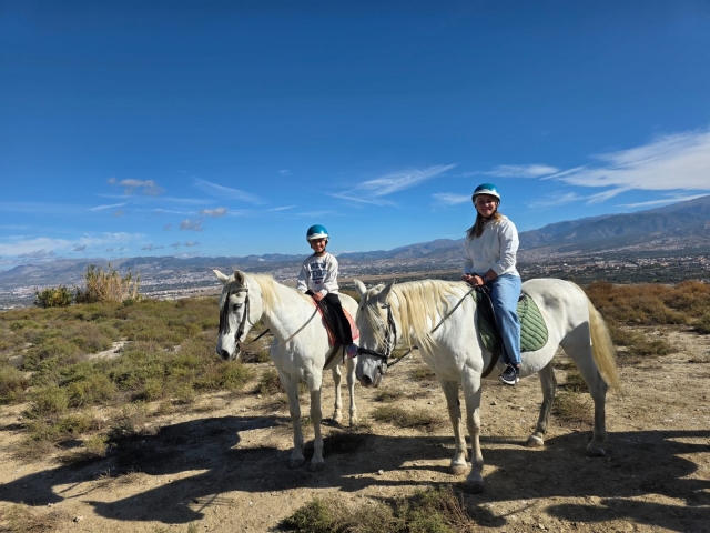Opinión de Estefanía sobre Paseo a caballo por Las Gabias, 1h