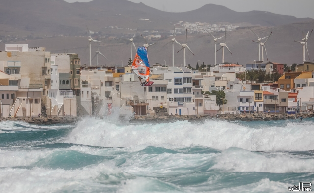 Volando con el equipo de windsurf