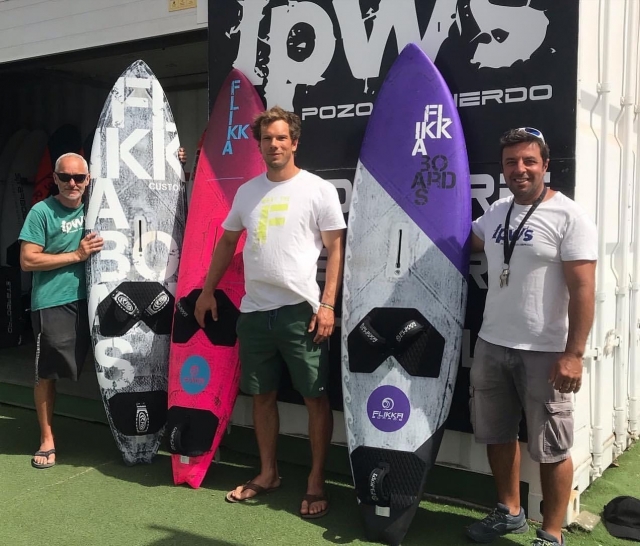 Junto a las tablas de surf en Gran Canaria
