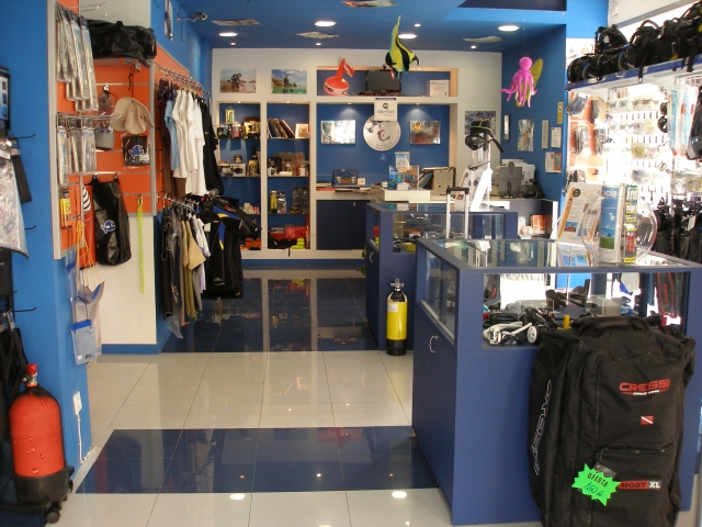 我们的潜水商店 