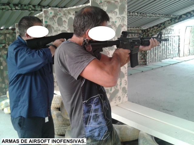 Jalo con airsoft inofensivo armas largas