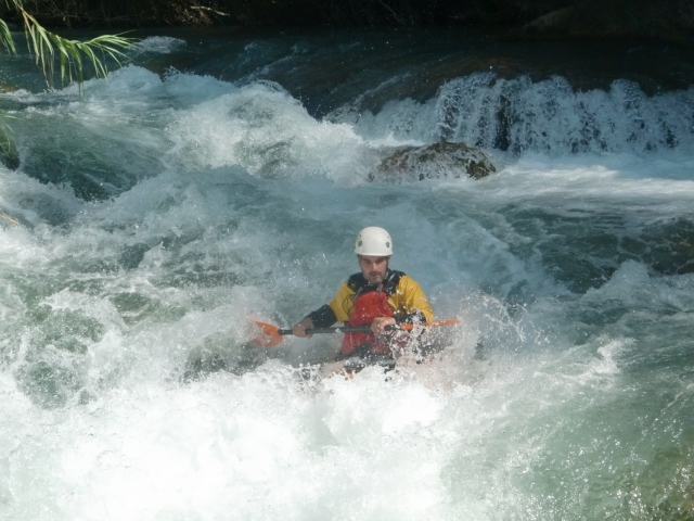 piragua aguas bravas