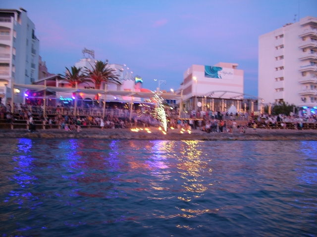 Café del Mar, Mambo...