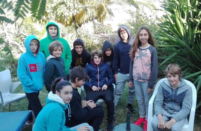 el grupo descansando