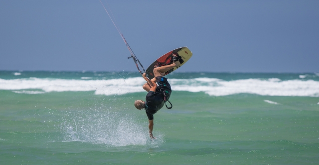  Especialista em kitesurf 