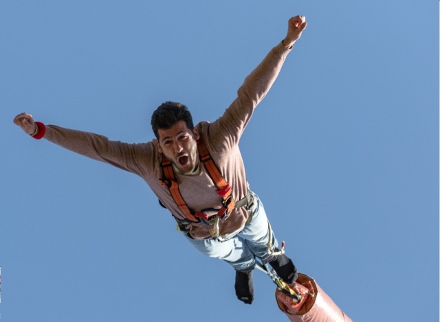 Máxima adrenalina saltando en bungee jump