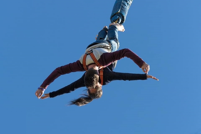 Salto bungee jump en pareja