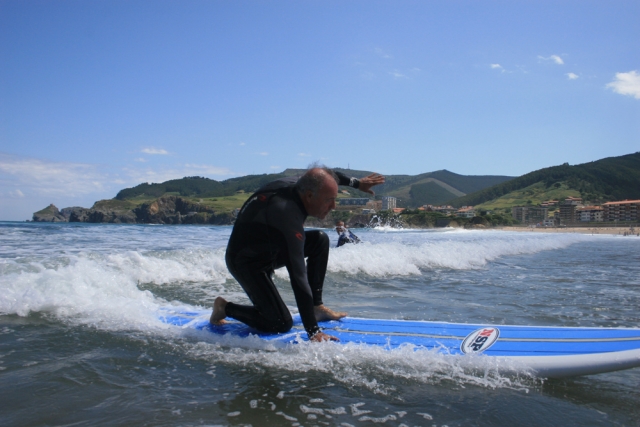  Surfer beim Üben 