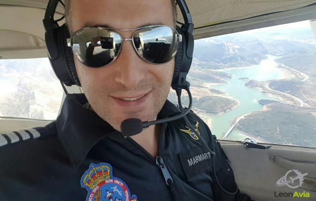 Piloto en la cabina