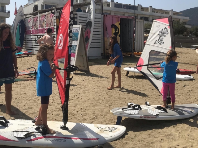 e-19643817-aprendiendo-windsurf174014181817401431016327.jpg