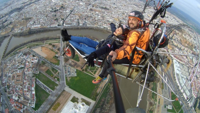 Disfrutando del paramotor