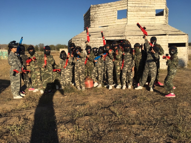 Paintball frente a la fortaleza