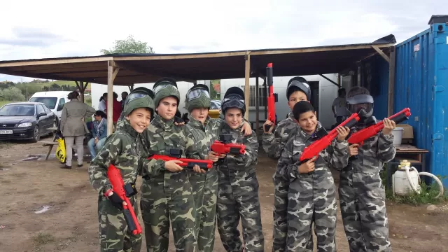 Opinión de Victoria sobre Paintball niños Torrejón de Ardoz bolas ilimitadas