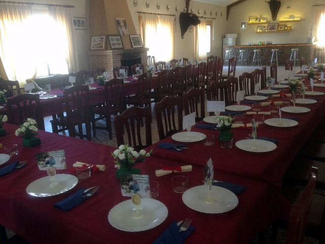  Dining room prepared 