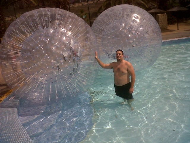  Zorb ball 