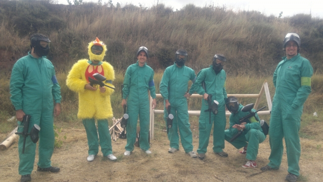 Hunting the chicken in paintball 