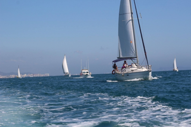 Aprende a navegar en vela