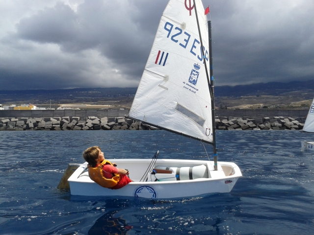  Sailing school 